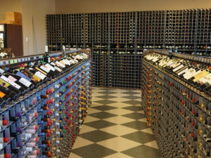 Ceiling Height Retail Wine Displays