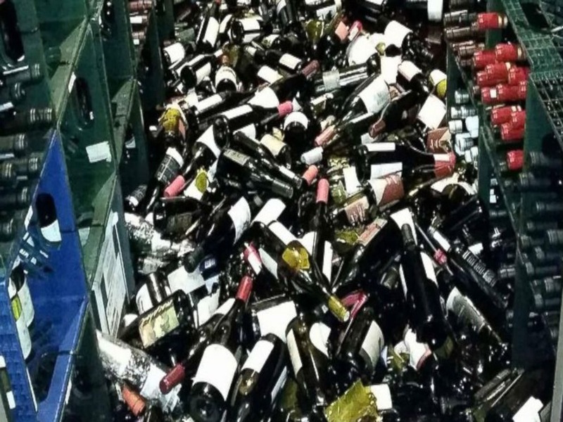 Earthquake Friendly Wine Racks in Wine Racks and Earthquakes photo gallery from Commercial Wine Racks - The World's Finest Wine Racks for Retail Stores